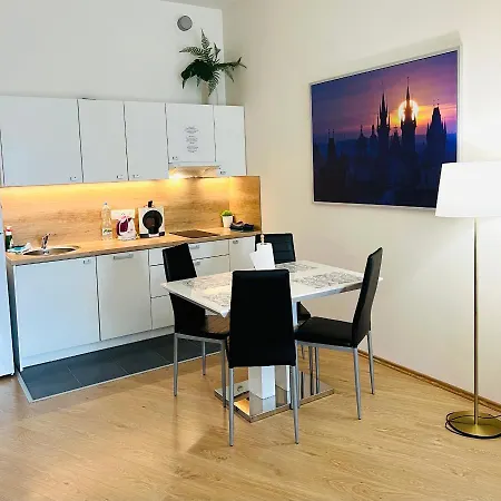 Maria Apartments - Free Parking Prague Exterior photo