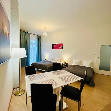 Maria Apartments - Free Parking Prague Exterior photo